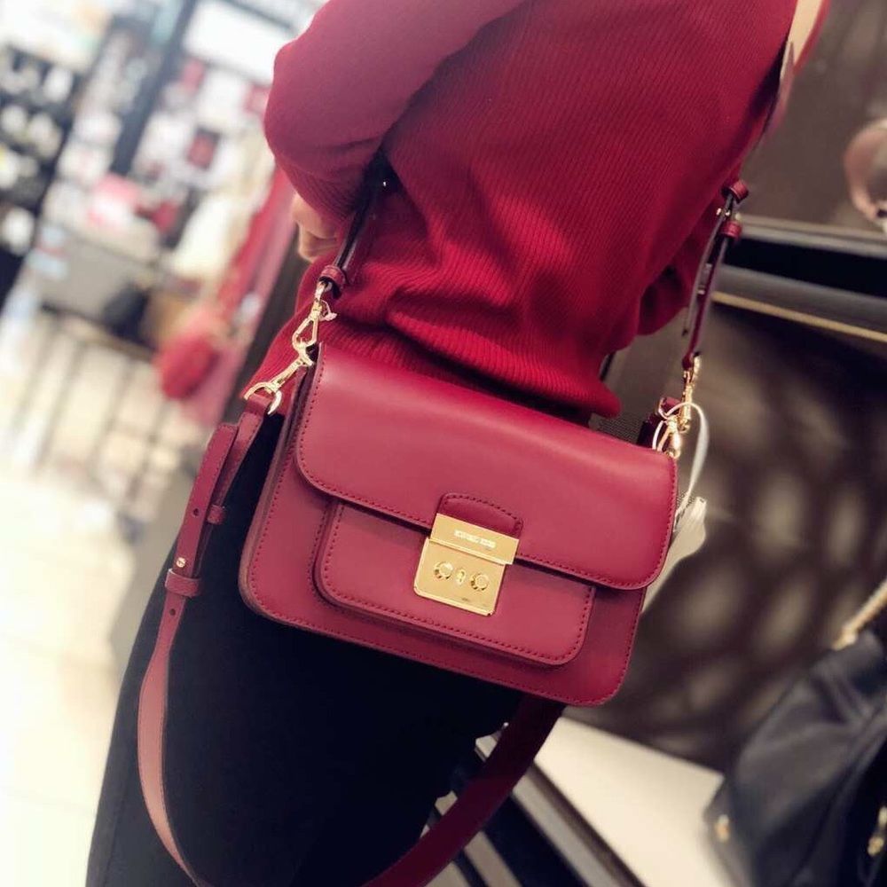 NWT MICHAEL KORS SLOAN EDITOR LEATHER SHOULDER BAG MAROON RED
